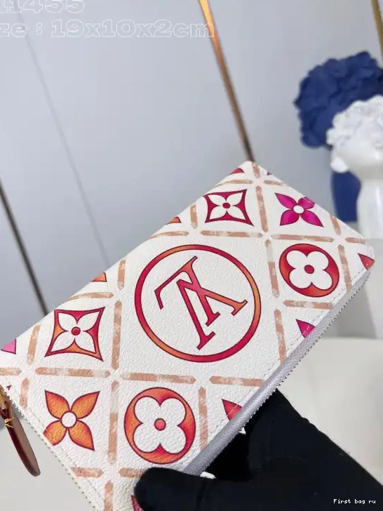First bag ru WALLET-10*20*2 cm VUITTON ZIPPY LOUIS 0529